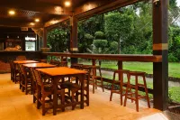 Plengkung Lodge G-Land Hotel di Tegaldlimo