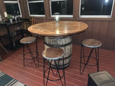 Spacious 4 BR 2 BA Home In The Heart Of Poconos Private BEACH. NEAR ATTRACTIONS!