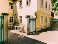 Villa Sorgenfrei Und Restaurant Atelier Sanssouci Hotels in Radebeul