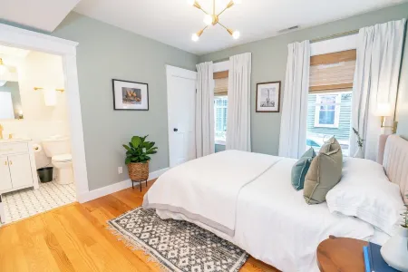 Gemstone: Family-friendly, Close to Yale & Downtown New Haven