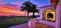 Großzüg. House with panoramic views of sea, mountains & valley + optional apartment