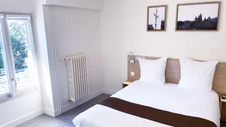 Abelha Hôtel le France Отели рядом с достопримечательностью «Denoix»