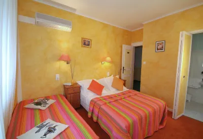 Cit'Hotel le Mirage Hotels in der Nähe von Dinosaur'Istres