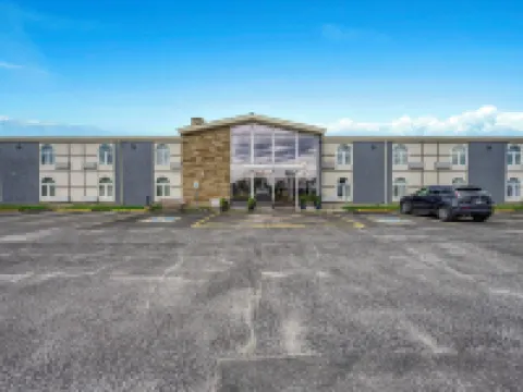 Travelodge by Wyndham Sarnia Hotels in Sarnia