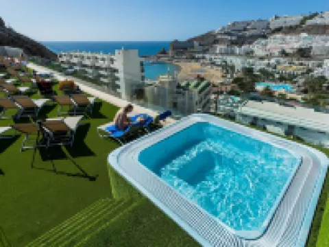 IG ナチョソル アトランティック & ヤイサソル バイ セルバトール - 大人限定 コマルカ・スールのホテル