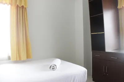 Spacious 2Br Apartment at Pinewood Near Jatos Hotels in Cikeruh