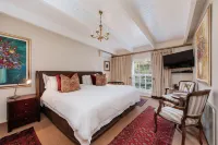 Maison Chablis Guest House