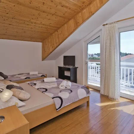 Apartmani KREŠIĆ 1 Hvar