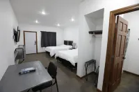 Bears Den Motel