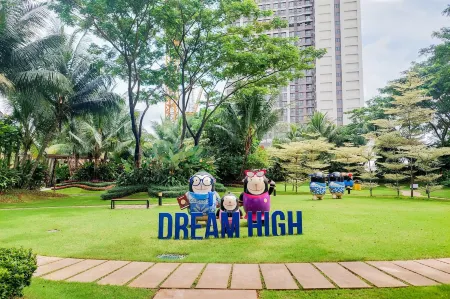 Good Deal and Comfy Studio Sky House Alam Sutera Apartment Отели рядом с достопримечательностью «Bumi Perkemahan Situ Cipondoh»