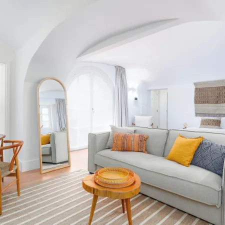 Limehome Evora Rua de Machede 52