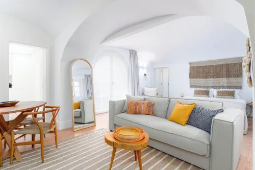 Limehome Evora Rua de Machede 52 - 3-Star