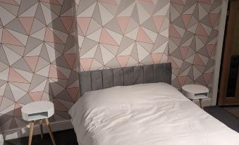 2 Bed House - Garden & Excellent Wifi