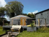 Go Eco Glamping Hotels in Lampeter