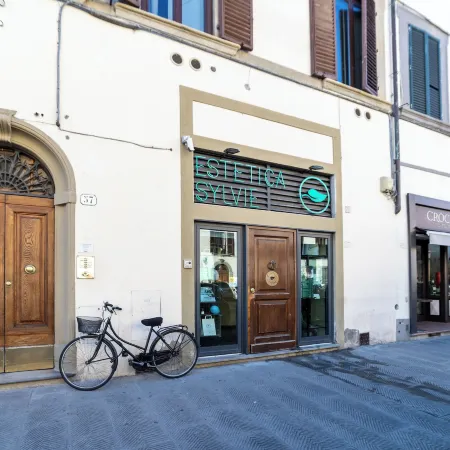 Leovinci Rooms