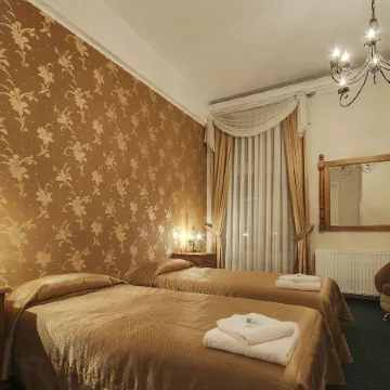 Abella Suites & Apartments by Artery Hotels Отели рядом с достопримечательностью «Лобзув»