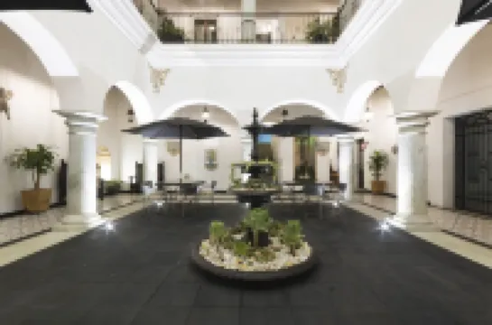 Hotel Boutique Naura Centro