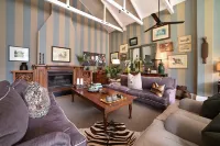 The Milner by the Oyster Collection