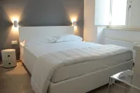 Lamia Room Rentals - شرفة