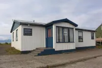 蘇娜伯格賓館 - 停車場