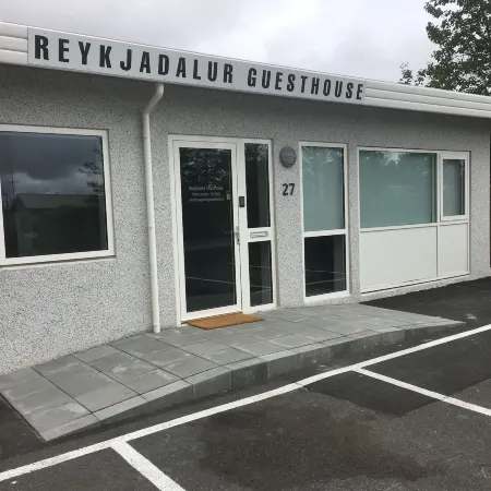 Reykjadalur Guesthouse