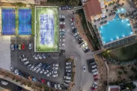 Porto Platanias Beach Resort & Spa - parking