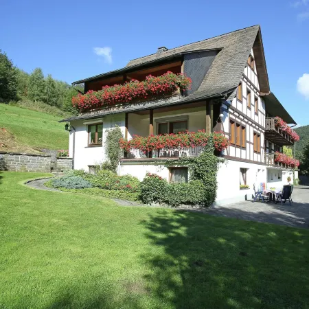 Modern Apartment in Sauerland with Balcony Отели в г. Шмалленберг