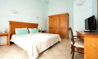 Hotel Medar with pool in Arborea