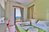Nanakis Beach Luxury Apartments