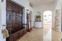 Emma's Villa Facing the Sea with Swimming Pool Hotels in Taviano