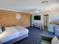 Hamilton Henry Parkes Motor Inn Hotels in Parkes