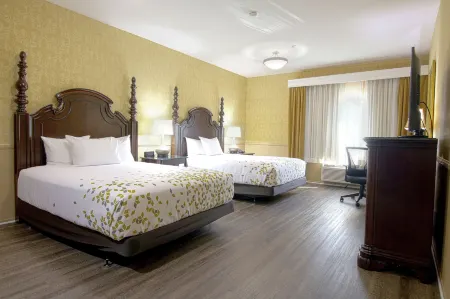 Azure Hotel & Suites, Trademark Collection by Wyndham