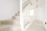 4 Bedroom 3 Bathroom Contractor Home Mcr