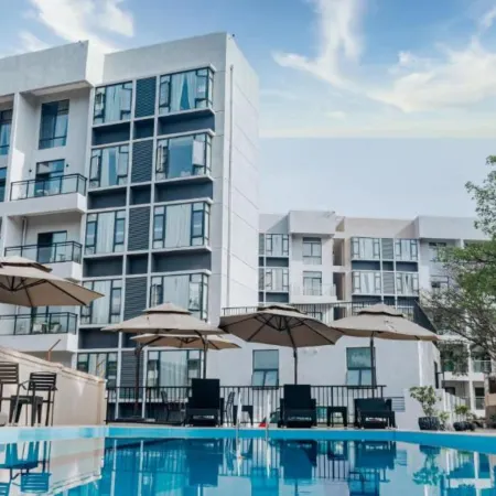 Elizabeth Golf Apartment
