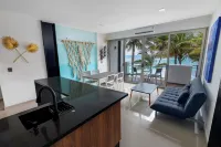 Angelina 28 Beachfront by Nah Hotels