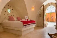 Room in Lodge - Unique Jungle Dome Ik
