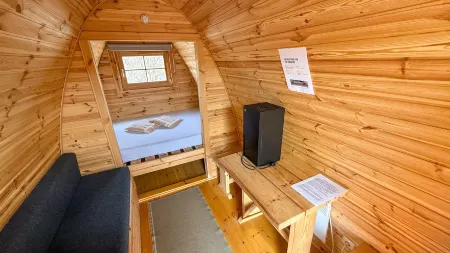 Fossatun Camping Pods & Cottages - Sleeping Bag Accommodation Отели в г. Baer