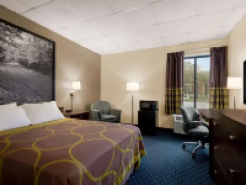 Super 8 by Wyndham Liverpool/Syracuse North Airport Hotels in Onondaga County