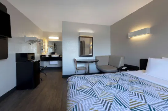 Motel 6 San Antonio, TX West SeaWorld Các khách sạn ở San Antonio