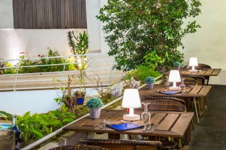 Le Juliette Dodu- le Charme d'un Monument Historique Отели рядом с достопримечательностью «senteur blanc Woods»