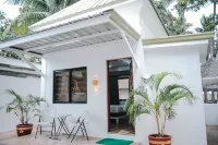 Villa Excellance Beach and Wave Pool Resort Hotel di Tanza