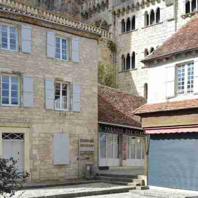 Les Pirondeaux Hotel Exterior