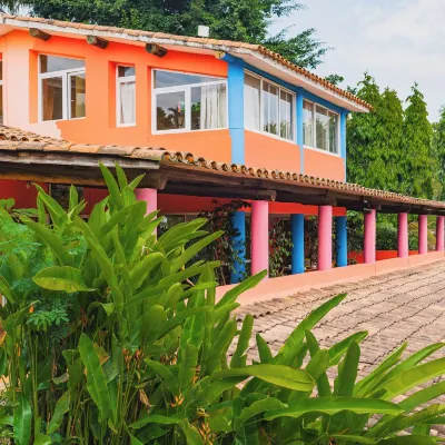 Aparthotel Jardin Tropical Hotels near Regina Mundi Cathedral
