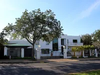 Cape Pillars Boutique Hotel Hotels near Ipic Shopping Centre