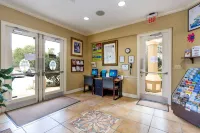 Windsor Hills Condo w/all things Mickey. Pool/Waterpark and minutes from Disney!
