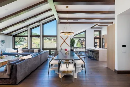 The Ultimate Ski-in/Ski-Out Luxury Penthouse Retreat in Snowmass Base Village!