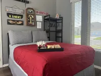 Modern themed guest suite-10 minutes from UTRGV!