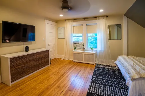 Immaculate, Newly Renovated 1 Bedroom Apt Near NYC