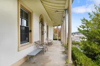The Lodge on Elizabeth Boutique Hotel Hotels in North Hobart