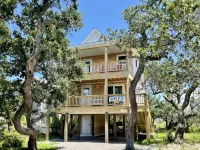 Kayaking and Marsh Views - Relaxing Island Haven